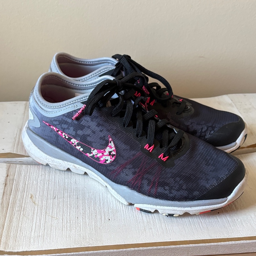 Nike Training Women's Flex Supreme TR4 Flywire Athletic Shoes